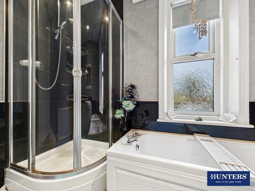 Ensuite