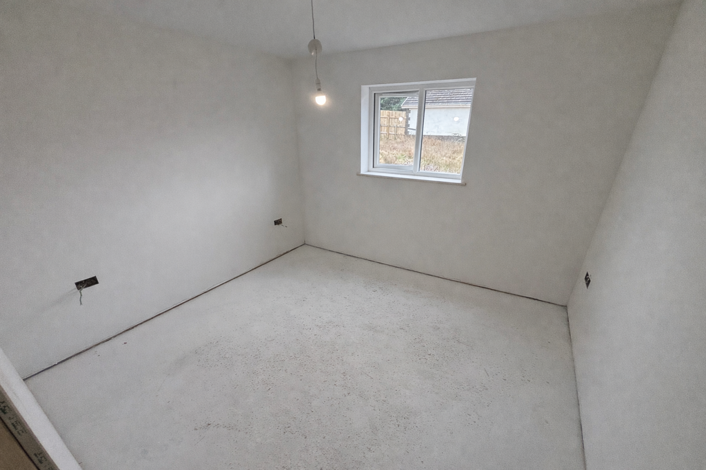 Study/bedroom 4
