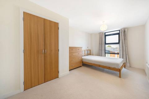 2 bedroom flat to rent, Scott Avenue, Southfields, London, SW15