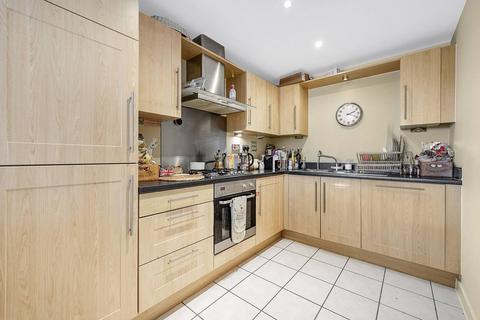 2 bedroom flat to rent, Scott Avenue, Southfields, London, SW15
