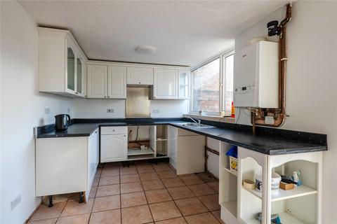 undefined, Garry Close, Buckinghamshire MK2