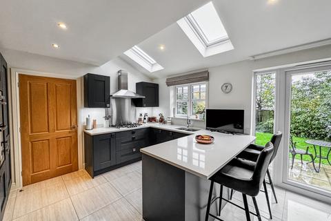 4 bedroom detached house for sale, Meadow Drive, Preston