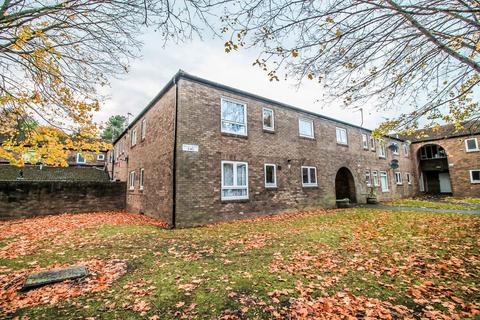 2 bedroom flat for sale, Rickleton Village Centre, Rickleton, Washington, NE38