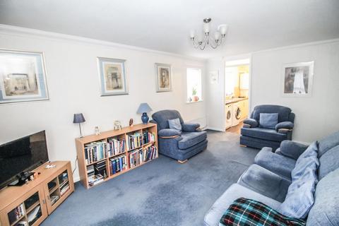 2 bedroom flat for sale, Rickleton Village Centre, Rickleton, Washington, NE38
