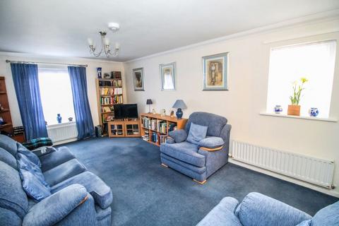 2 bedroom flat for sale, Rickleton Village Centre, Rickleton, Washington, NE38