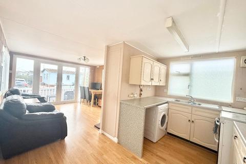 1 bedroom park home for sale, Kings Park, Canvey Island