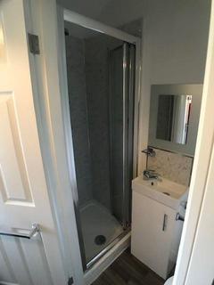 undefined, Grangefield Avenue, Room 4