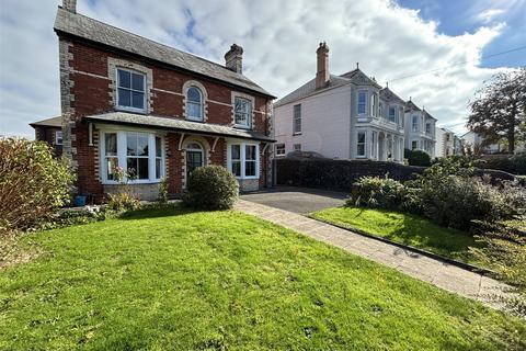 2 bedroom apartment for sale, Menors Place, Holsworthy, Devon, EX22