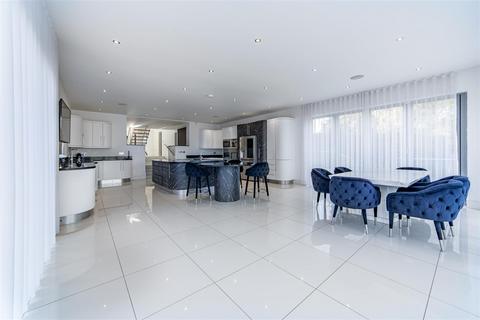 5 bedroom detached house for sale, Edge Hill, Ponteland NE20