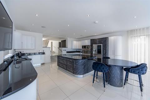 5 bedroom detached house for sale, Edge Hill, Ponteland NE20