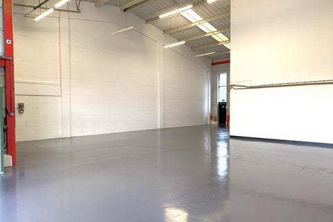 Showroom to rent, Walnut Tree Clos Guildford GU1 4UG