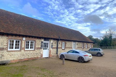 Office to rent, Puttenham Seale GU10 1HL