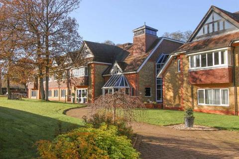 Office to rent, Shackleford Rd Elstead GU8 6LB