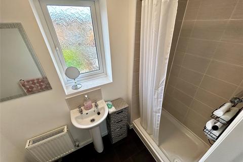 17 Mackeson Drive, Ashton-under-lyne, OL6 8EP