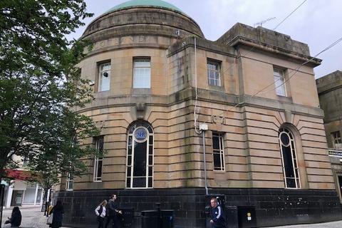 Office to rent, 1 The Cross Kilmarnock KA1 1LR