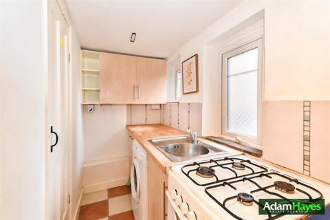 undefined, Regents Park Road, London N3