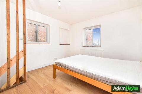 undefined, Regents Park Road, London N3