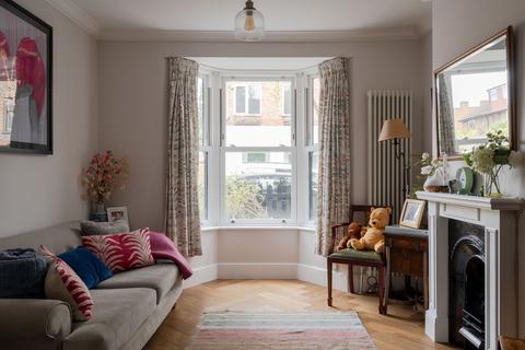 undefined, Esther Road, London E11