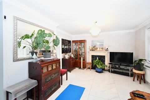 undefined, Wellfields, Loughton, Essex, IG10