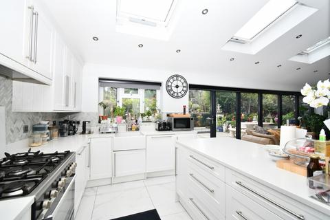 undefined, Wellfields, Loughton, Essex, IG10