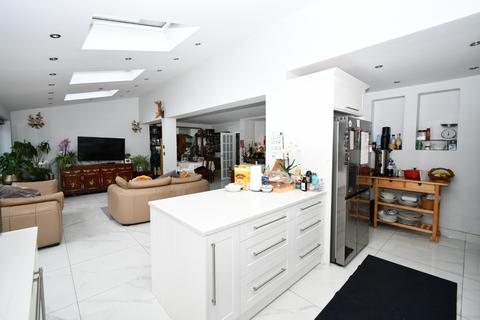 undefined, Wellfields, Loughton, Essex, IG10