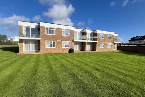 Sea Road, Barton on Sea, Hampshire. BH25 7PF