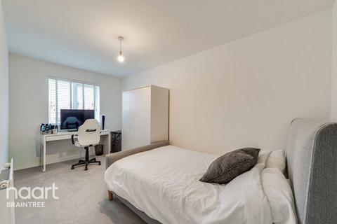 3 bedroom semi-detached house for sale, Stour Close, Dunmow