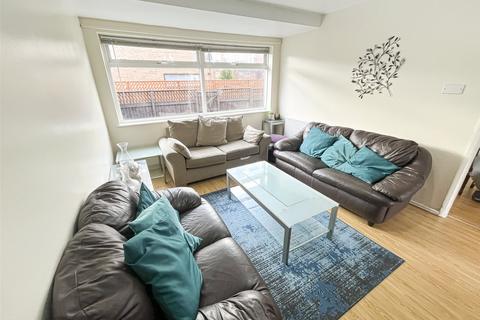 undefined, Pedley Close, Manchester M13