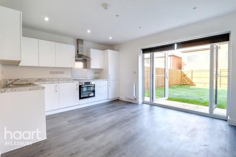 undefined, Eighth Avenue, Aylesbury
