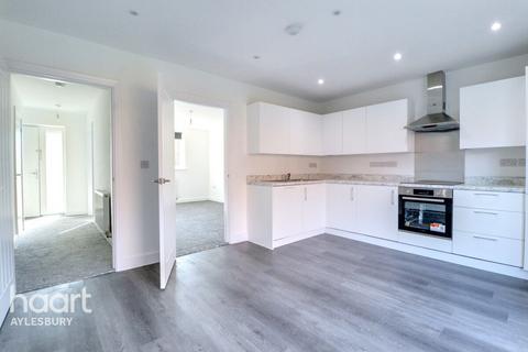 undefined, Eighth Avenue, Aylesbury