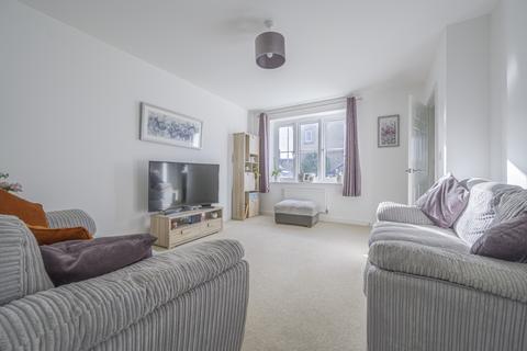 25 Carnival Close, Malmesbury, SN16 9FY