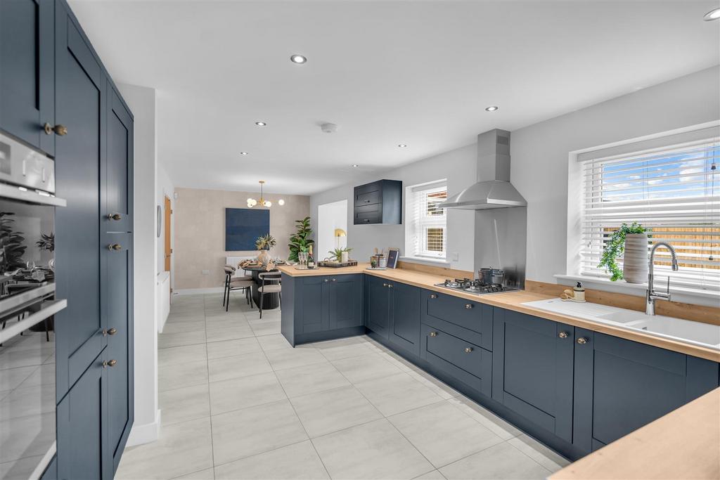 Dining kitchen