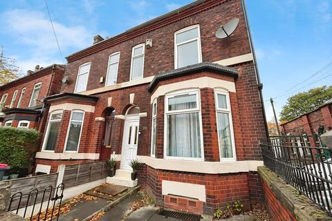 Barton Lane, Eccles, M30