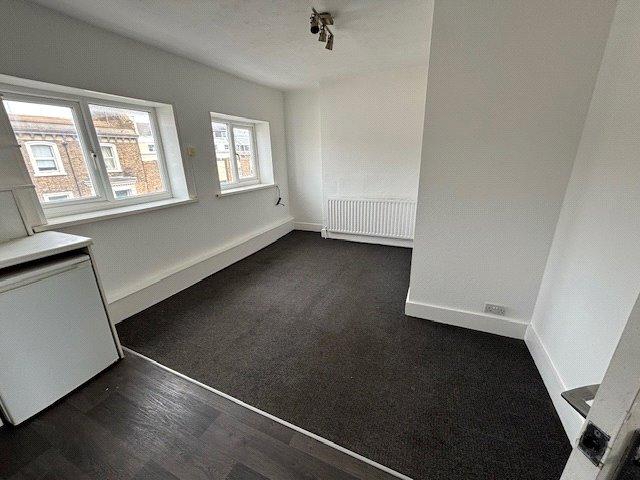 Lounge/Kitchen