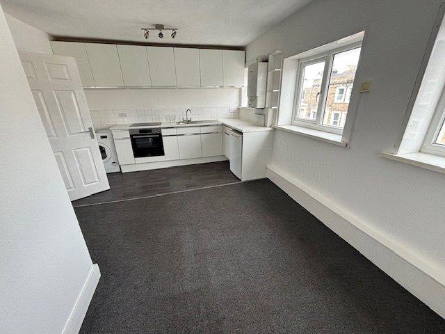 Lounge/Kitchen