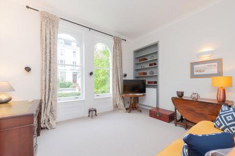 1 bedroom flat to rent, Pembridge Crescent, London W11