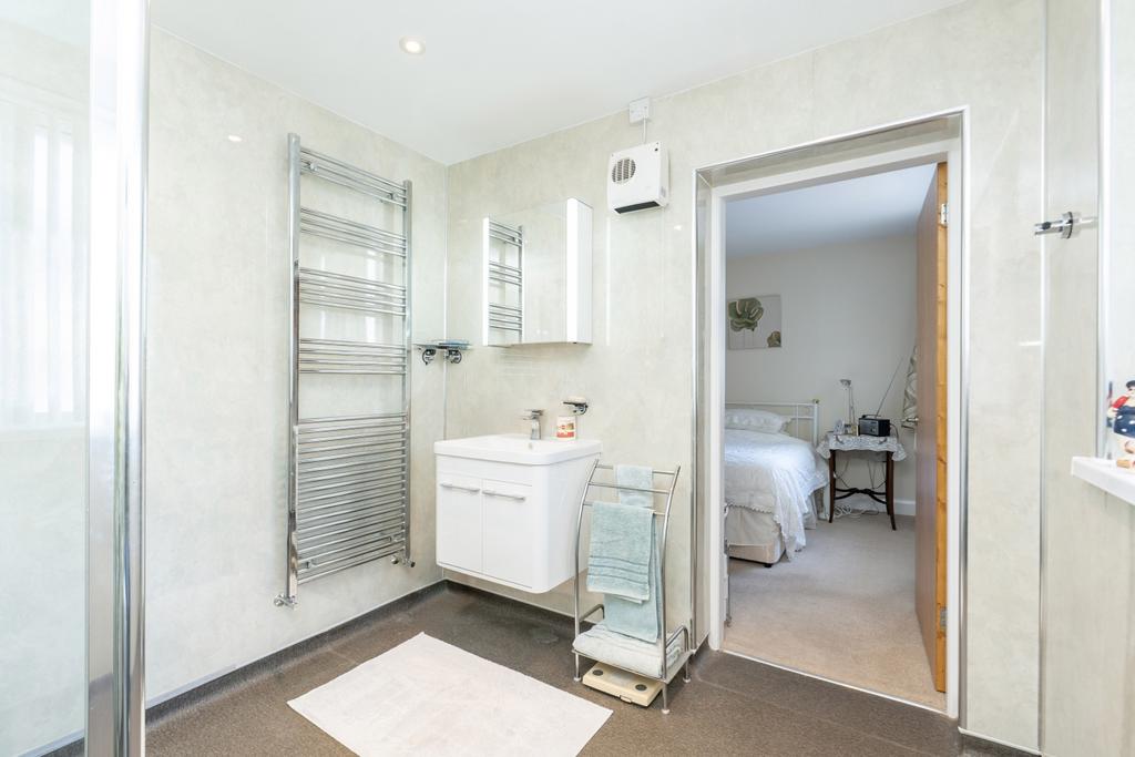 Ensuite Shower Room