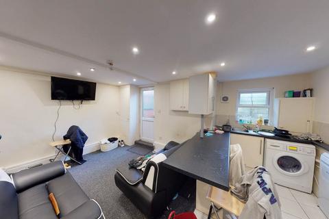 3 bedroom house to rent, Lumley Road, Leeds LS4