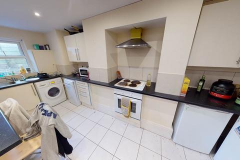3 bedroom house to rent, Lumley Road, Leeds LS4