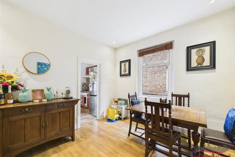 2 bedroom flat for sale, Welldon Crescent, Harrow