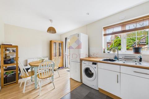4 bedroom semi-detached house for sale, Carus Crescent, Colchester CO4