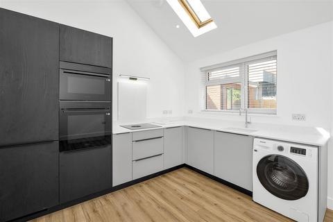 undefined, London Road, St. Albans
