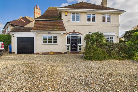 5 bedroom detached house for sale, Queensgate, Bridlington