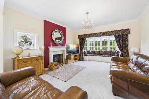 5 bedroom detached house for sale, Queensgate, Bridlington