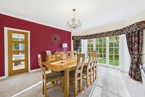 5 bedroom detached house for sale, Queensgate, Bridlington
