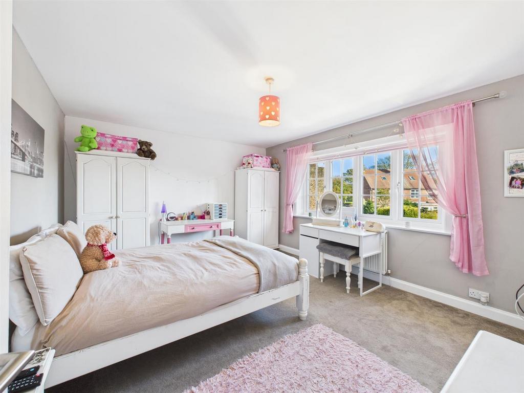 Bedroom: