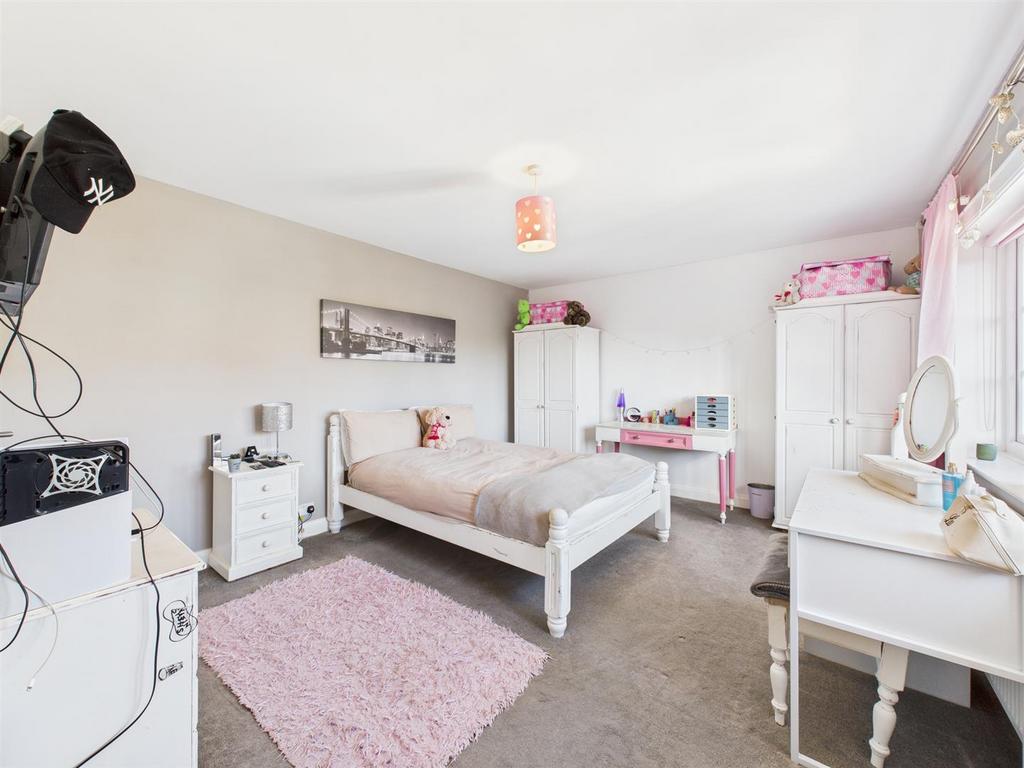 Bedroom: