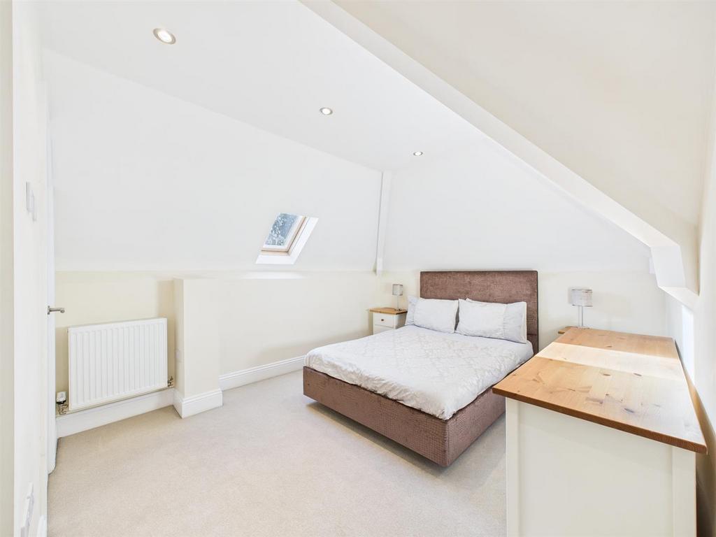 Bedroom: