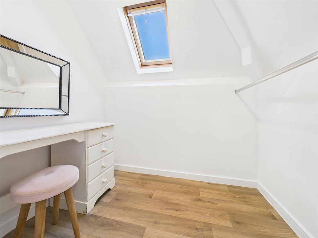 Bedroom: