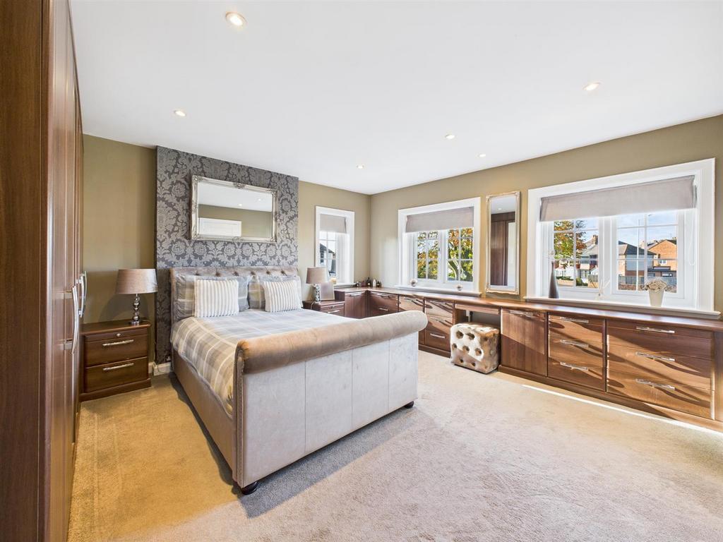 Bedroom: